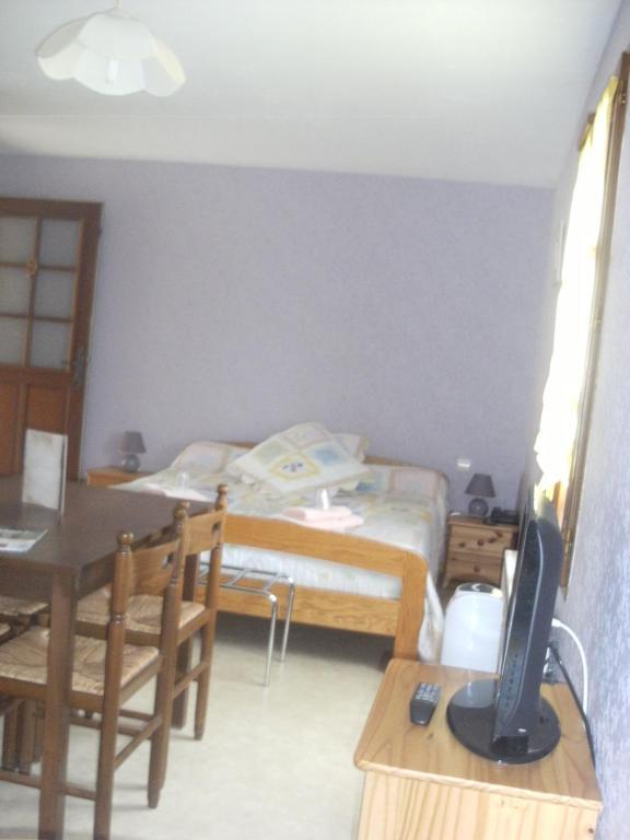 Les Confins Du Perche Hotel Tuffé Стая снимка
